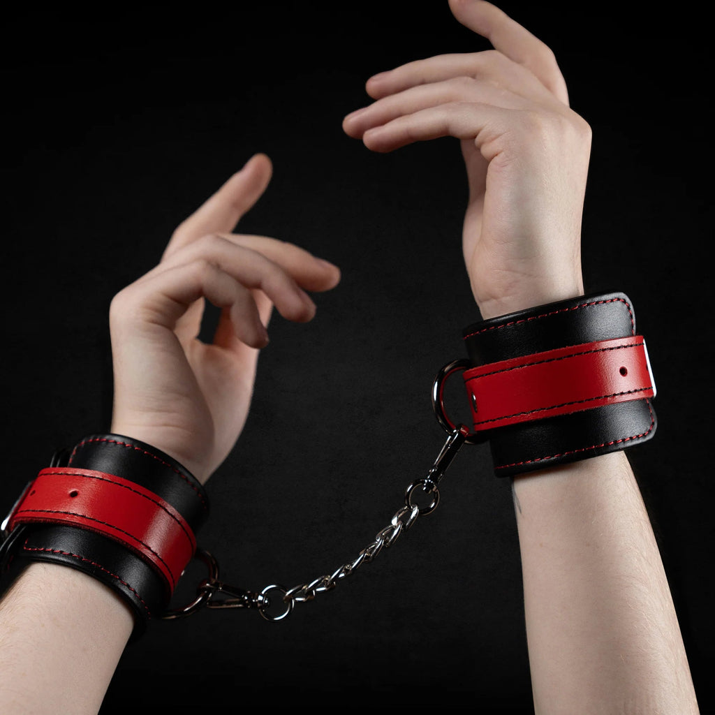 ™ Obsidian Vex & Claim & Cuffs Set